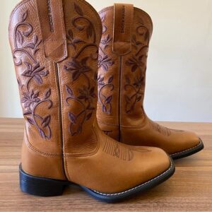 Bota cor best sale mostarda feminina