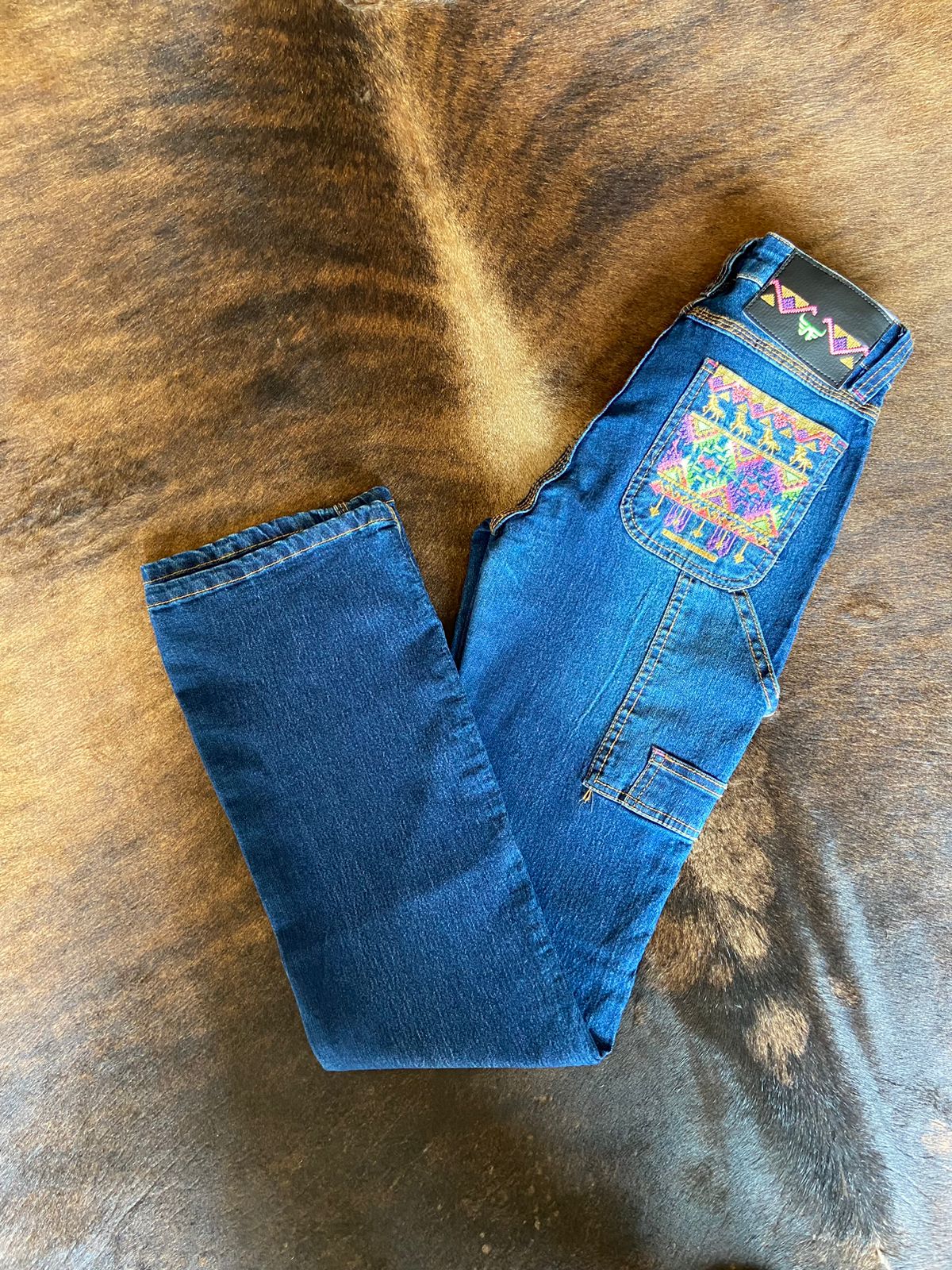 Calca Jeans Feminina Bordada Com Costura Reforçada Lycra