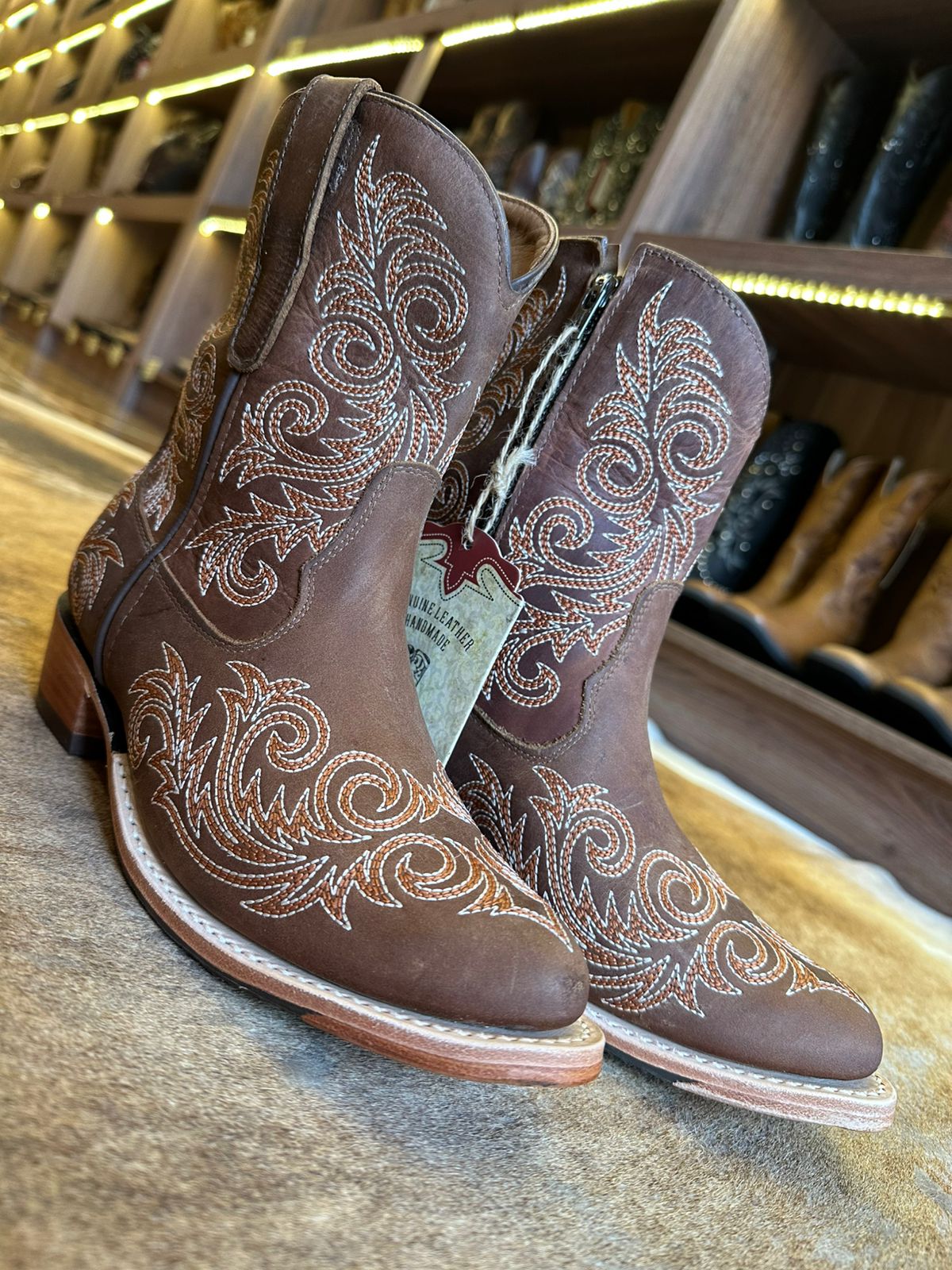 Bota Feminina Bico Fino Goyazes 253401- CC