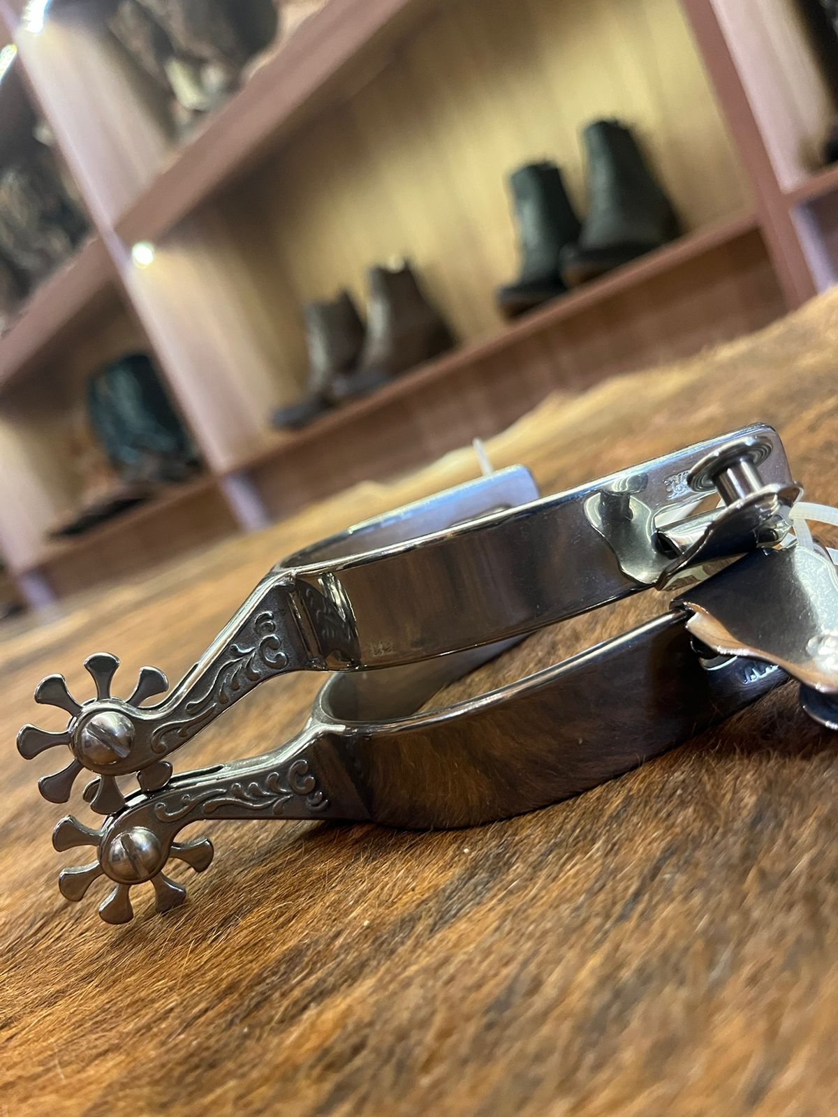 Espora Cão Médio Arco Liso Vinagre Cód. 6178