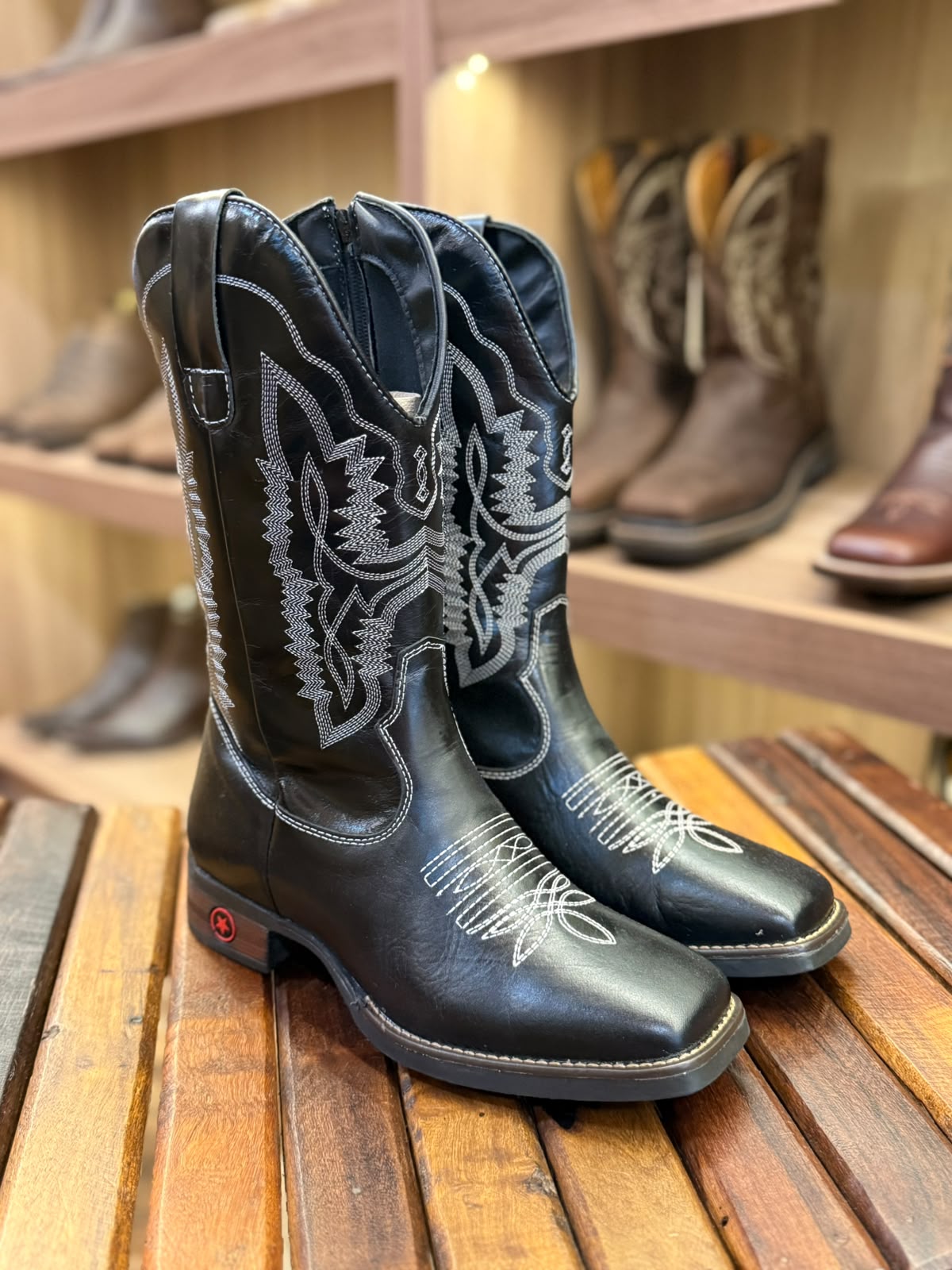 Bota Feminina Vilela 5002 Preta