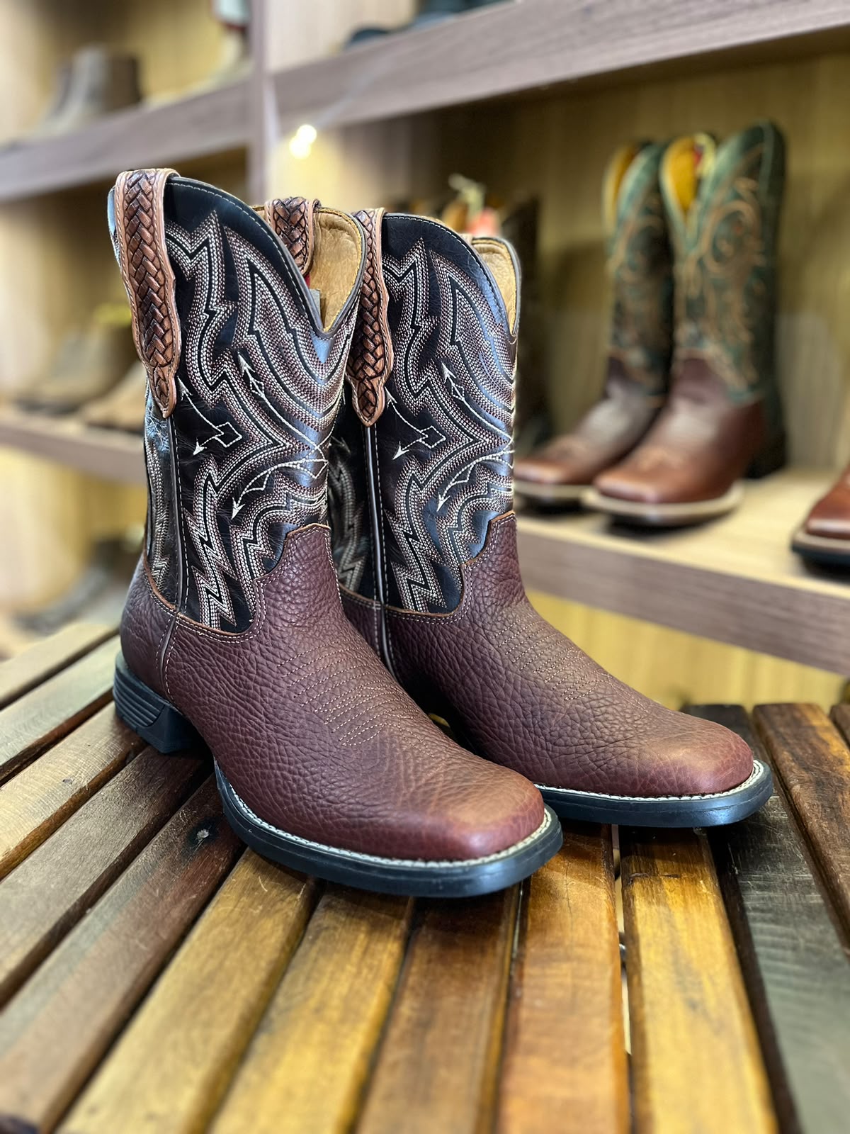 Bota Masculina Goyazes 211501 CF Cabeça
